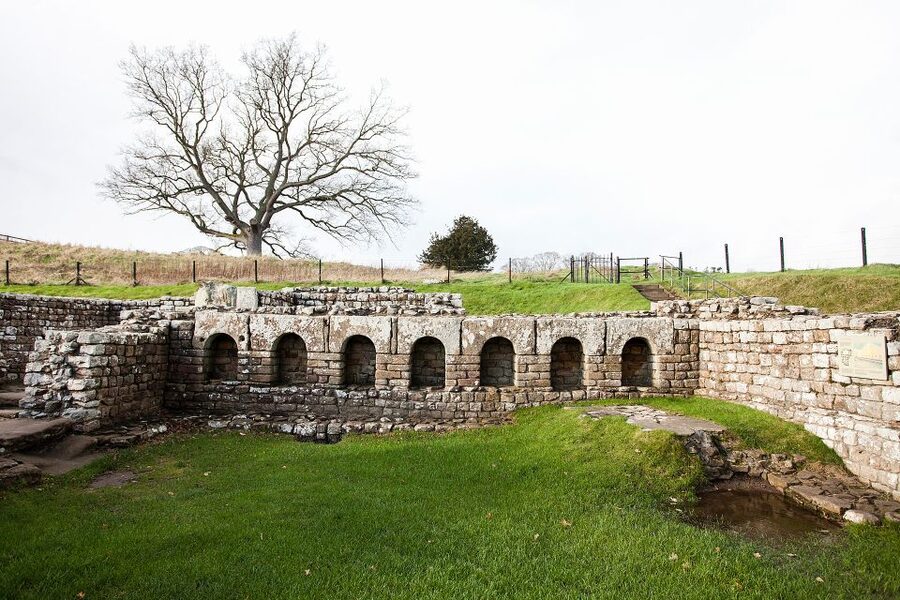 Hadrian's Wall: Chesters Roman Fort and Museum Entry Ticket - Walking through the cavalry fort