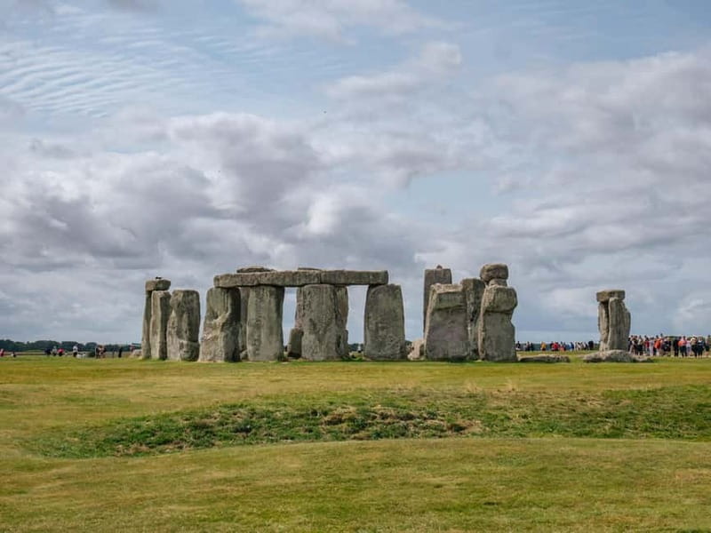 Half-Day tour to Stonehenge from Bath for 2-8 adventurers - Leaving Bath from the Abbey Hotel