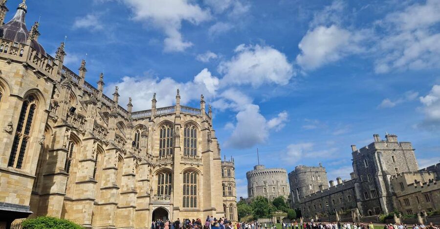 Hampton Court and Windsor Castle, a right Royal day out. - Gardens, the Great Vine, and a small chance for extra stops
