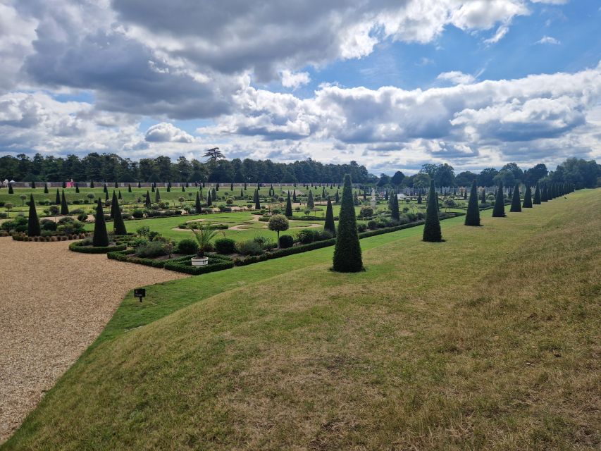 Hampton Court and Windsor Castle, a right Royal day out. - Hampton Court: Henry VIII’s palace in full theatrical form
