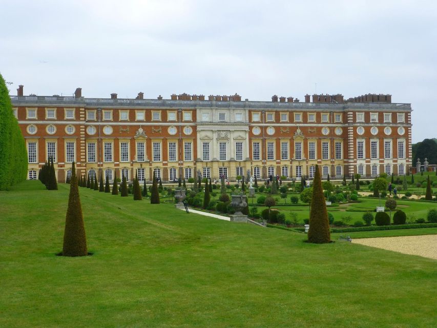 Hampton Court Palace Private tour With Fast Track Entry - From Soho to Hampton Court by private car