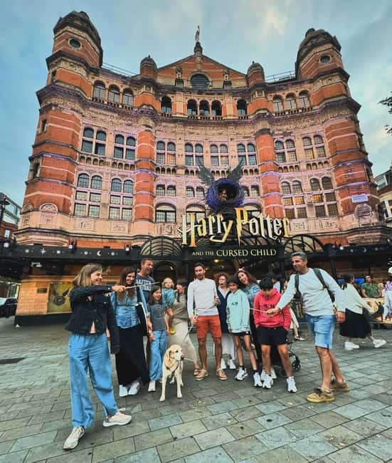Harry Potter in full in Spanish all over London! - The Ministry of Magic at the Ministry of Defence