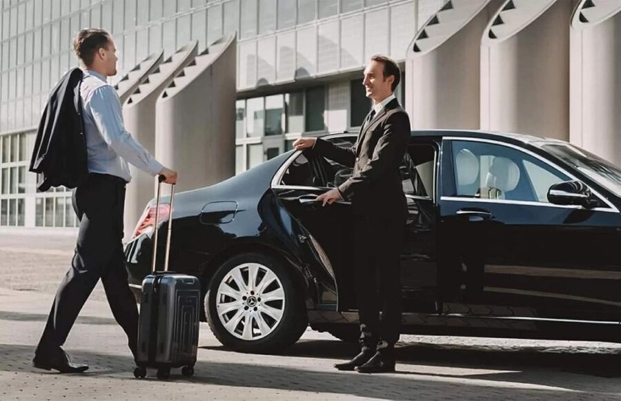 Heathrow to London taxi- Private, Comfortable Punctual. - Key points at a glance