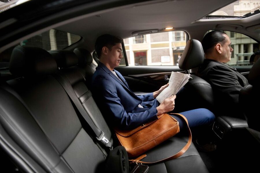 Heathrow to London taxi- Private, Comfortable Punctual. - Why a private Heathrow transfer can make sense