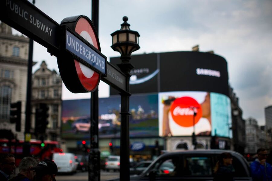 Hidden Tube Tour - Piccadilly Circus: The Heart of London - Why Piccadilly Circus makes a strong Tube tour