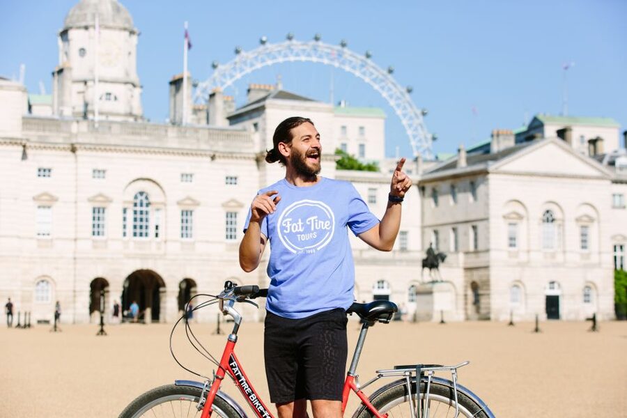 Highlights of Royal London Bike Tour (3 Hours) - Who should book this royal London ride?