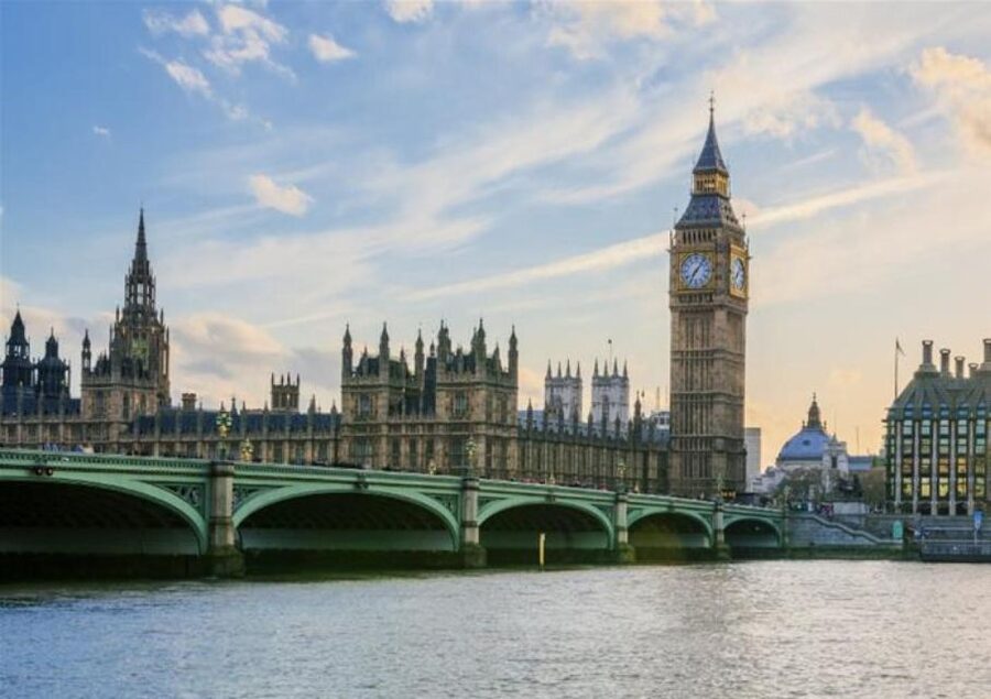 Hop-on Hop-off London Bus Tour & Westminster Abbey - What this London ticket actually gives you