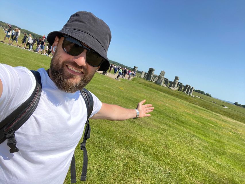 Individual trip to Stonehenge and Salisbury Cathedral - Seeing Stonehenge in about 90 minutes