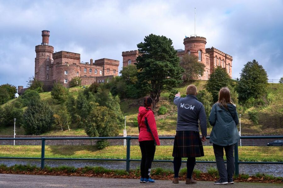Invergordon: Highlands Guided Tour with Cawdor Castle Ticket - Key points at a glance