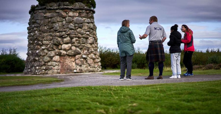 Invergordon: Highlands Guided Tour with Cawdor Castle Ticket - Cawdor Castle, gardens, and a smart early arrival