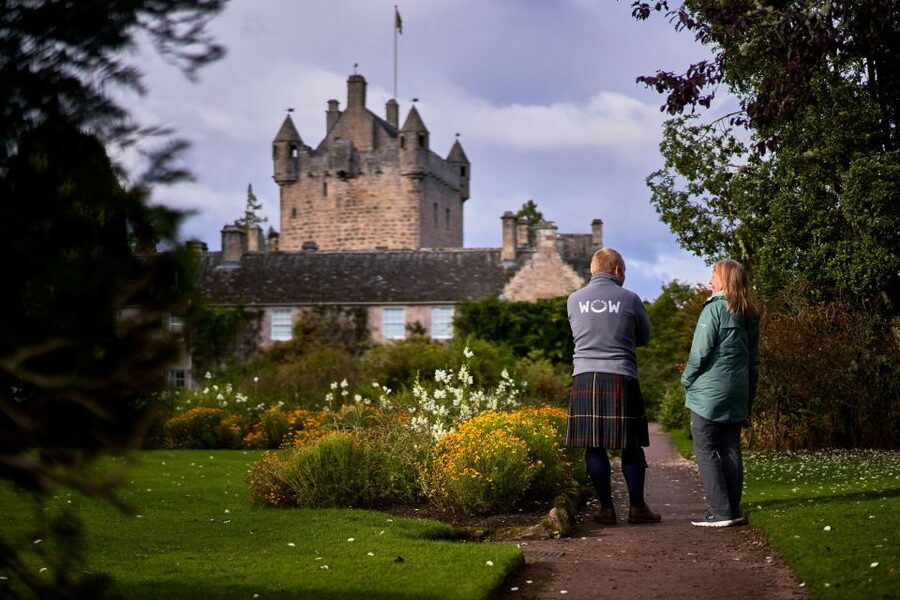 Invergordon: Highlands Guided Tour with Cawdor Castle Ticket - The guides make the difference