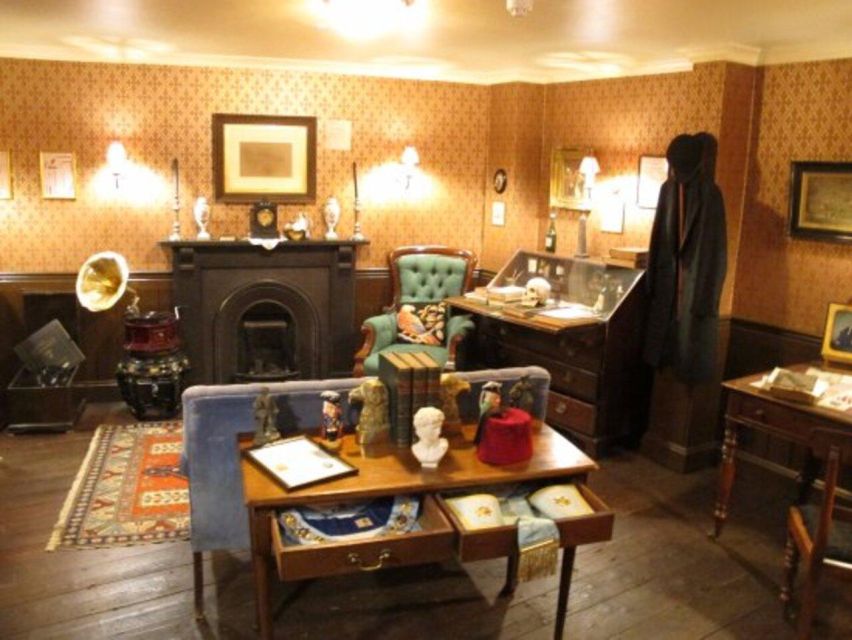 Jack The Ripper Museum & See 30+ London Top Sights Tour - The Tube ride to Southbank and St Paul’s