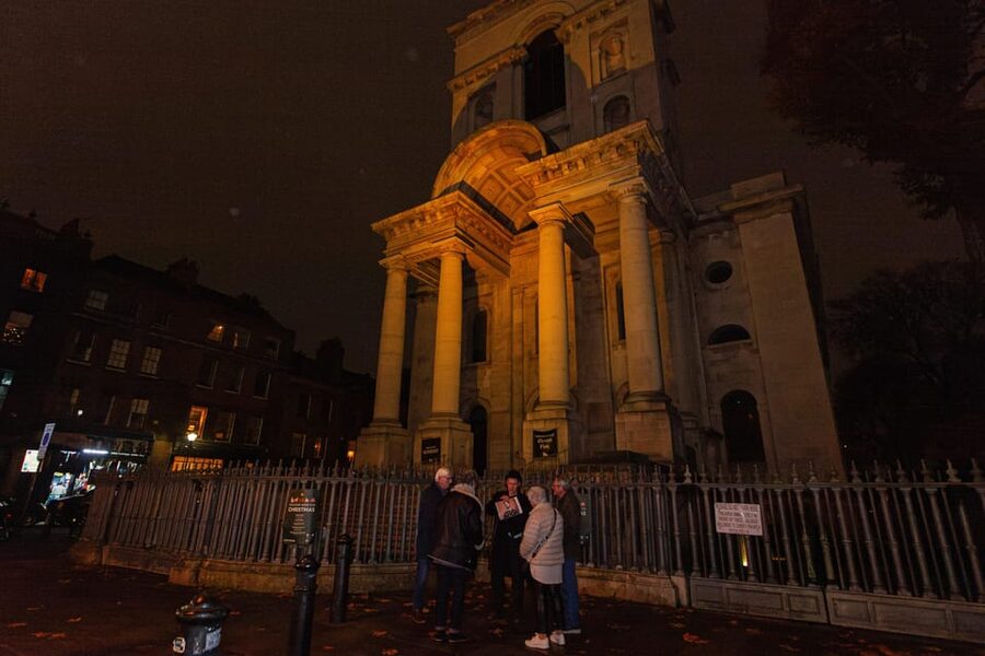 Jack the Ripper Walking Tour: Murder, Mystery, & the Women - Who will enjoy this tour most