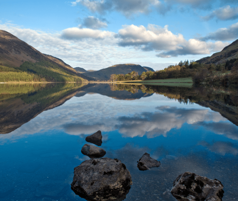 Lake District: Ten Lakes Full-Day Tour from Oxenholme - The first views: valleys, water, and mountain roads