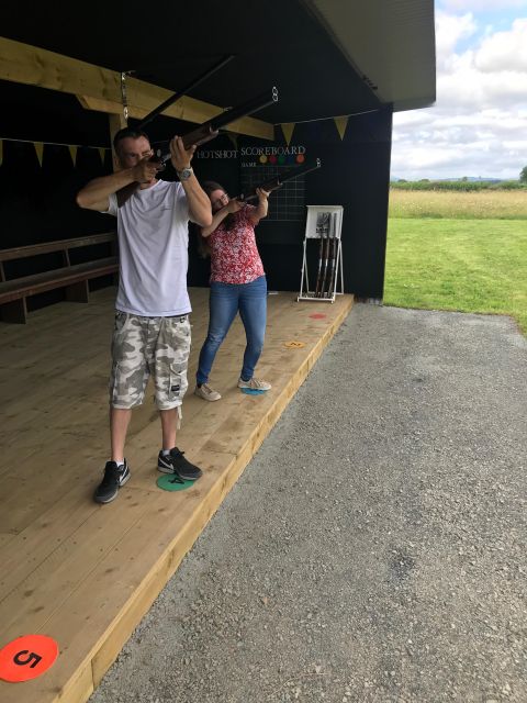 Laser Clay Shooting - The shooting system and scoreboard