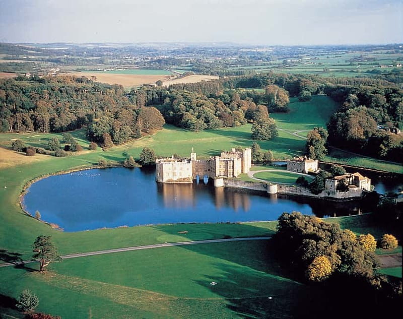 Leeds Castle, Canterbury, Dover, Greenwich & Free Snack Pack - Dover views, with an important limitation