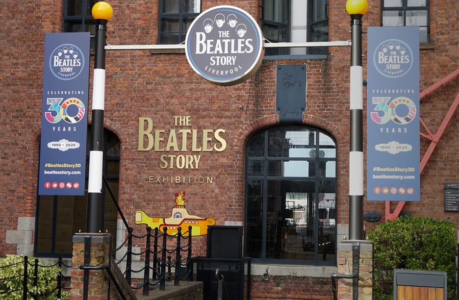 Liverpool: 1-Day Liverpool Pass for Top Attractions - Start at Albert Dock for the easiest orientation