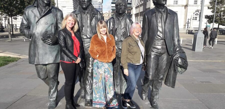 Liverpool: 2-hour Best of the Beatles Highlights Taxi Tour - Starting at the cruise terminal or Hard Days Night Hotel