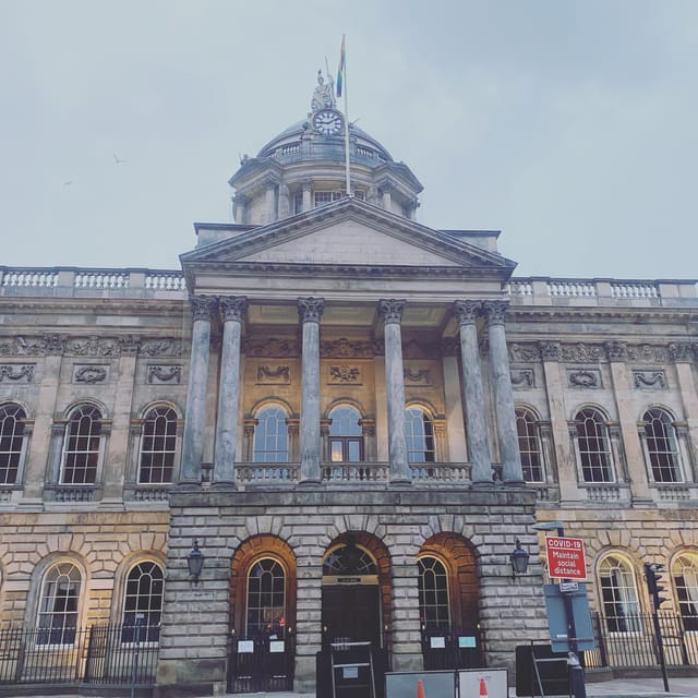 Liverpool: A Walk Through Time: Full History Walking Tour - The guide makes the difference
