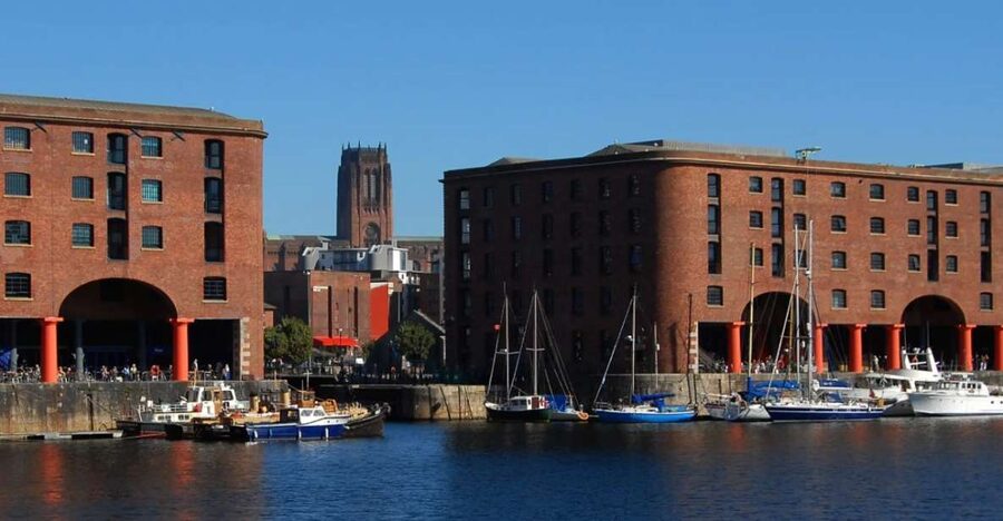 Liverpool: Best of Liverpool Sightseeing Private Taxi Tour - Liverpool’s 800 years in a three-hour overview
