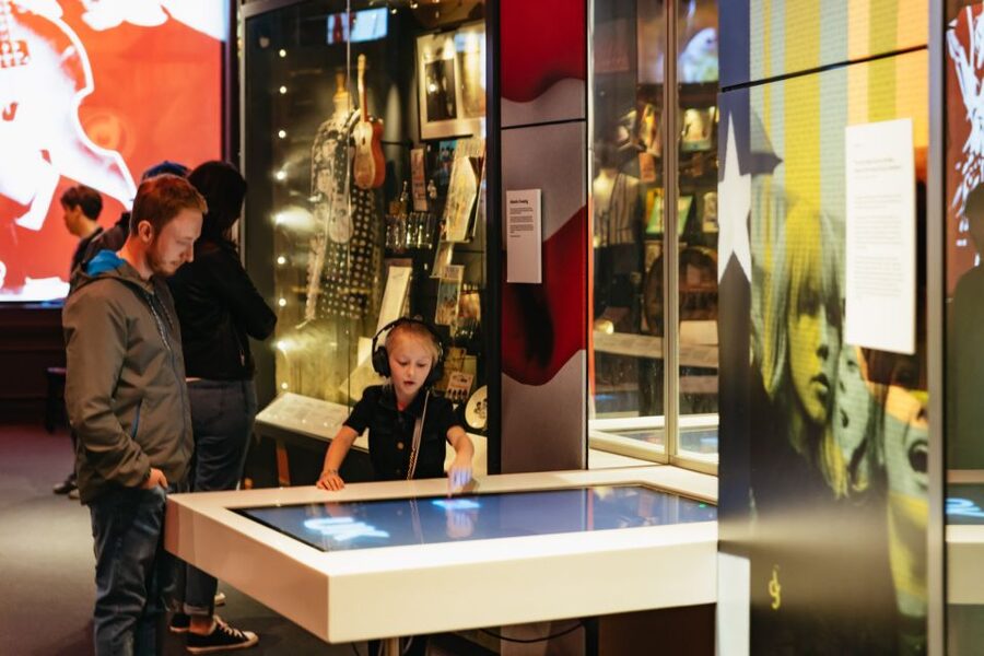 Liverpool: British Music Experience Ticket - A walk through British music from the 1940s onward