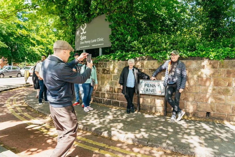 Liverpool: City & Beatles Tour with Live Guide & Live Music - The city sights before the Beatles landmarks