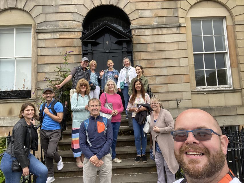 Liverpool: Guided City Walking Tour - The Titanic Memorial and Winslow House