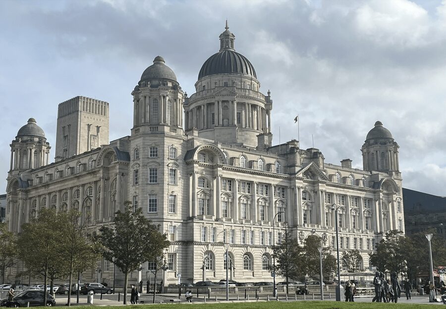 Liverpool: Heritage, History & Culture Guided Walking Tour - Royal Albert Dock and the Titanic connection
