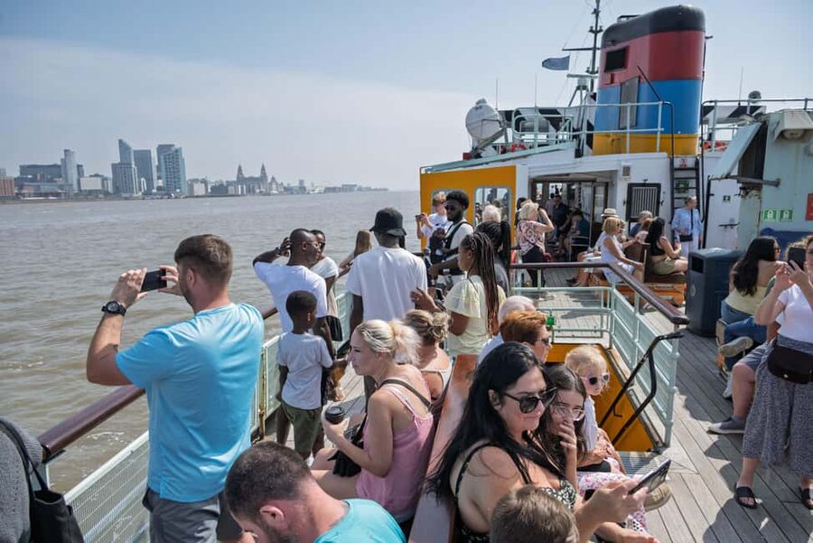 Liverpool: Sightseeing River Cruise on the Mersey River - The Three Graces and the Pier Head view