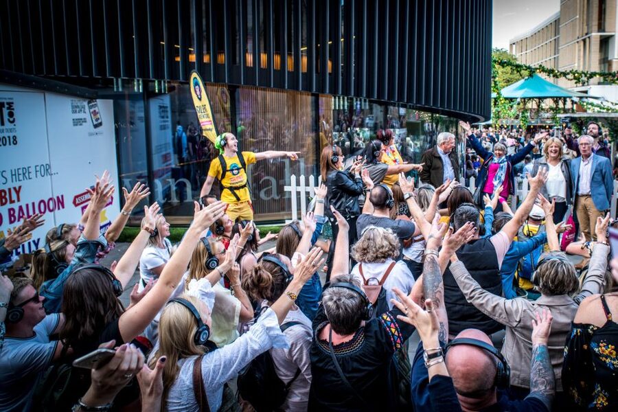 Liverpool: Silent Disco Adventure Tour - Singing and dancing through Liverpool’s city centre