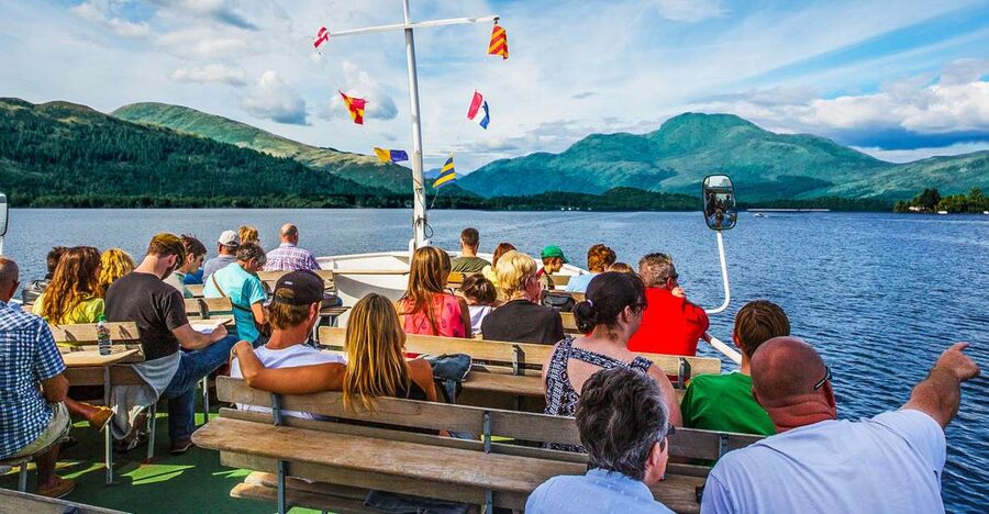 Loch Lomond: Scottish Highlands Sightseeing Cruise - Leaving Balloch and entering the Highland edge