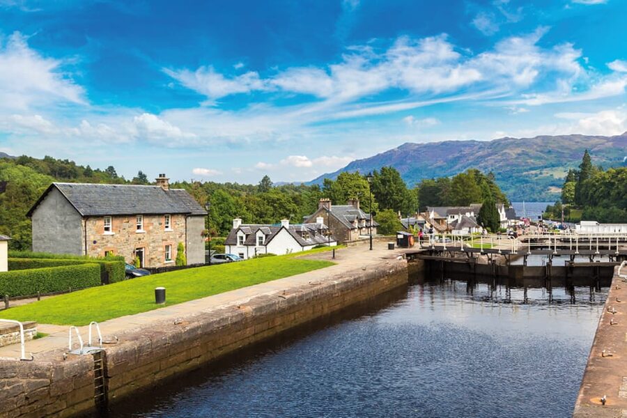 Loch Ness and The Highland Experience - Fort Augustus gives you the longest visit