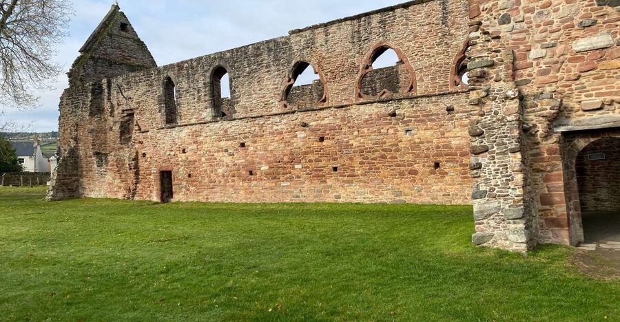 LOCH NESS, INVERNESS, CLAVA CAIRNS & MORE FROM INVERGORDON - Who will get the most from this tour?