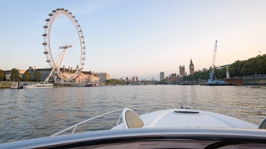 London: 2 hour private luxury yacht hire on the River Thames - Westminster Bridge, Big Ben, and the London Eye