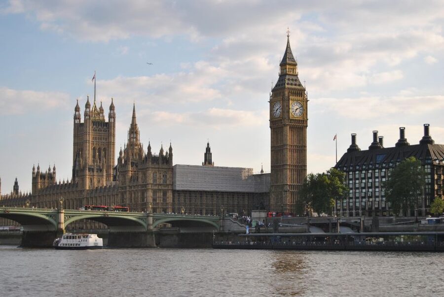 London: 3-Hours Private Walking Tour - Westminster Abbey and the story in its stone