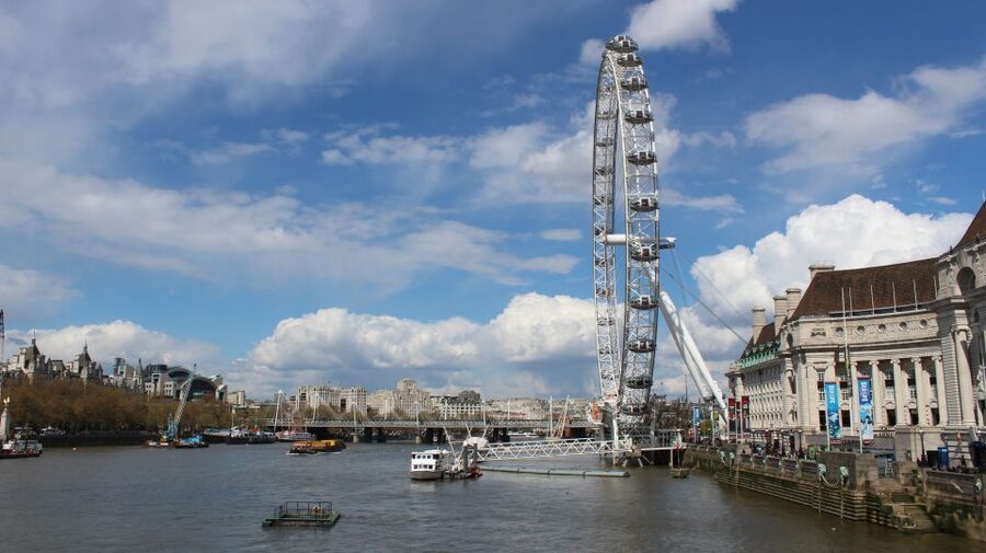 London: 4-Hour Panoramic Tour by Black Taxi - The City of London and the Great Fire Story
