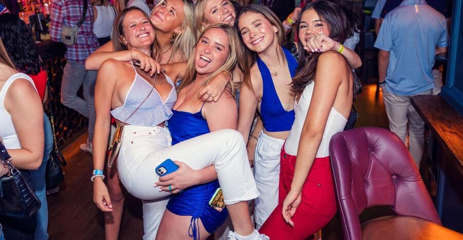 London: 4 Soho Nightclubs Crawl - What the Hosts Add to the Night