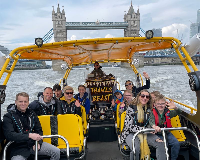 London: 40-Minute Thames Beast Jetboat Tour - Music, commentary, and the atmosphere onboard