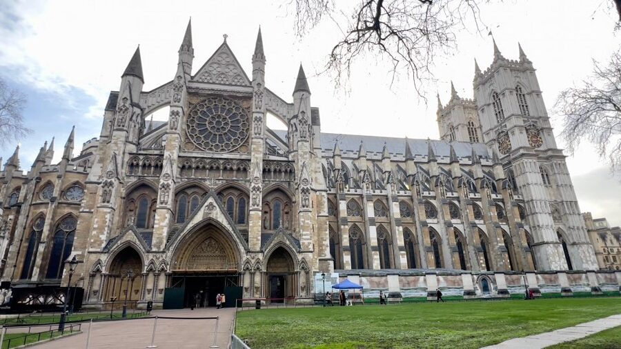 London: 5-Hour Private Tour with Pickup - The London Eye and the riverside walk