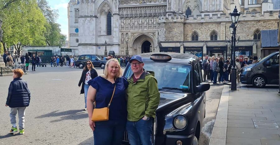 London: 50+ Sights Taxi Tour & Westminster Abbey Entry - Buckingham Palace and the ceremonial center