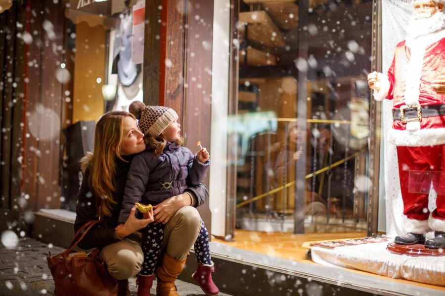 London: A Local’s Christmas Private Tour - The seasonal drink and what it really includes