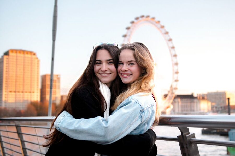 London: A Unique Photoshoot Experience at Famous Sites - How the 30-minute session unfolds