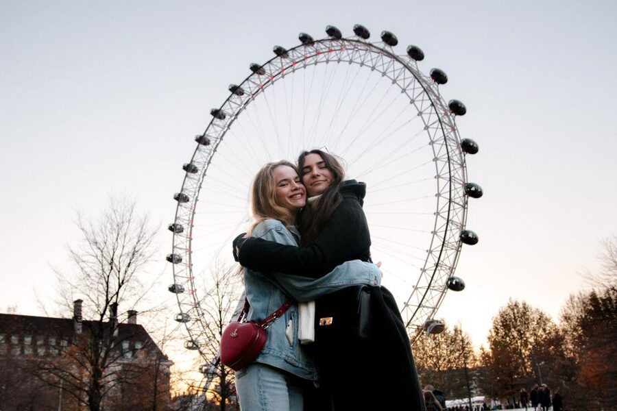 London: A Unique Photoshoot Experience at Famous Sites - Is $150 good value for a private group?