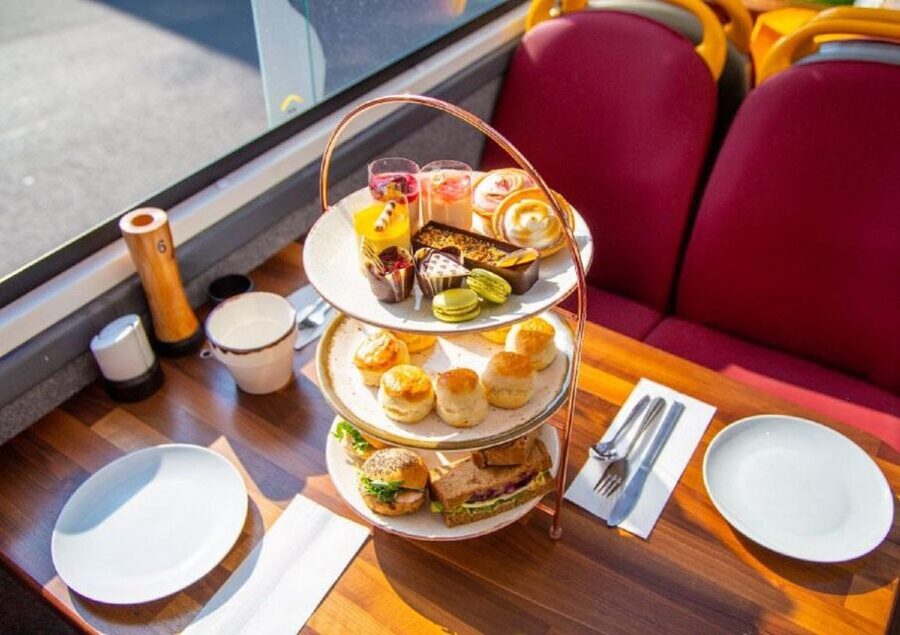 London: Afternoon Tea Bus with a Glass of Prosecco - Choosing between the upper and lower deck