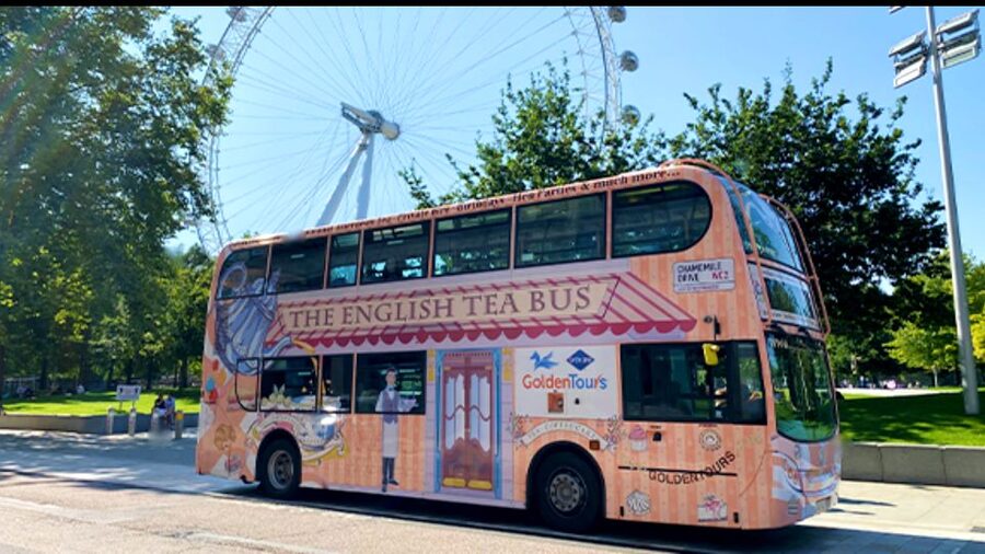 London: Afternoon Tea Bus with a Glass of Prosecco - Who should book this tea bus?