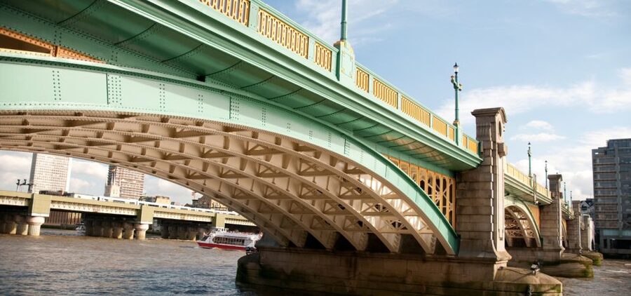 London: App-Based Walking Tour with 30 Stops - How the app-based London walk works
