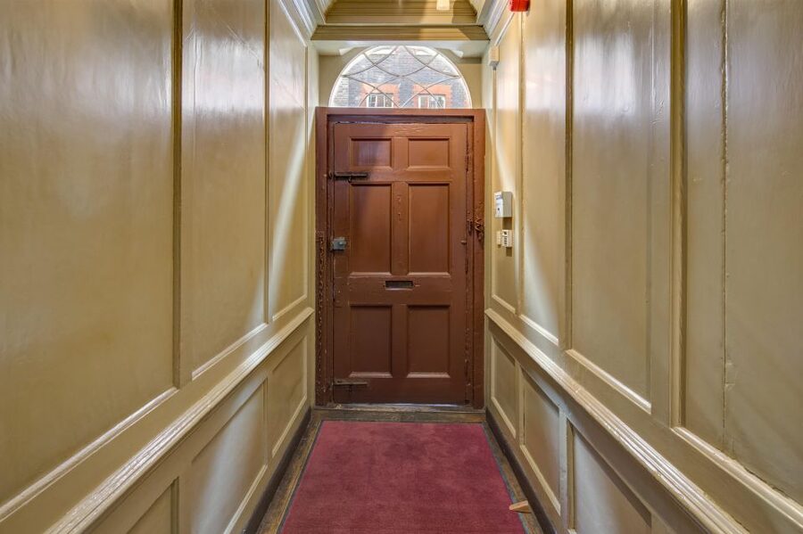 London: Architecture Tour of Benjamin Franklin House - Finding 36 Craven Street near the river