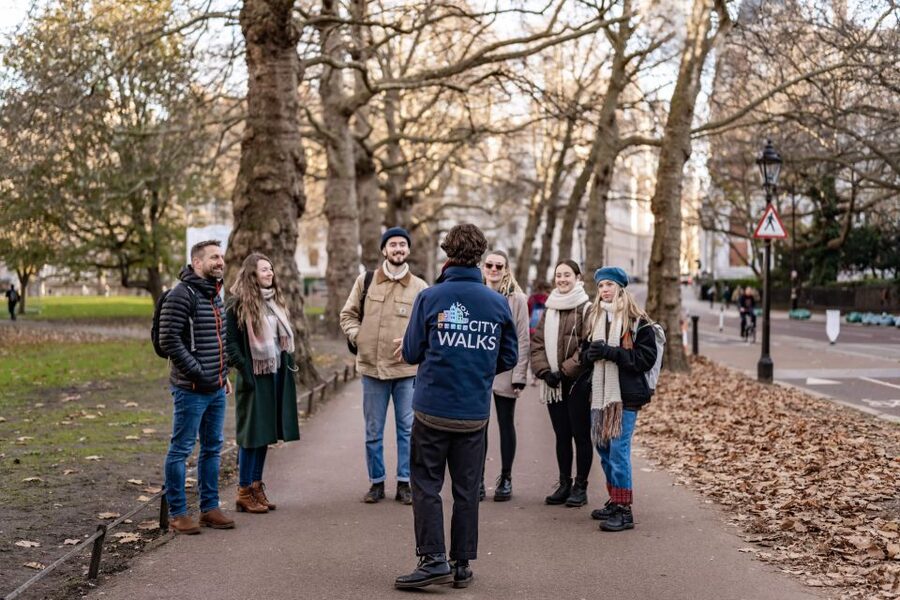 London: Best Landmarks Walking Tour - Starting beside Nelson’s Column in Trafalgar Square