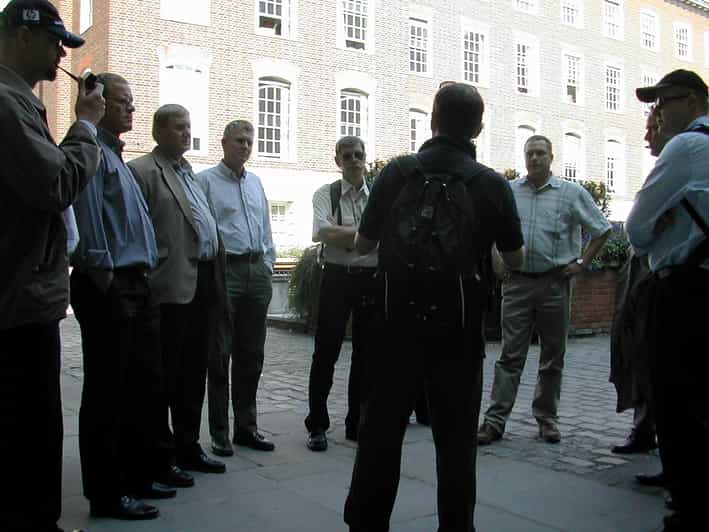 London: Beyond Jack the Ripper Serial Killers Walking Tour - Fleet Street and the middle section of the route