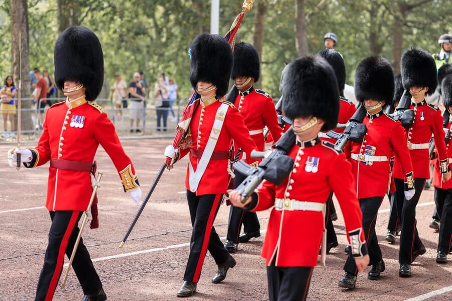 London: Big Ben, Churchill War Rooms & Buck'ham Palace Tour - Is $101 good value for five hours?